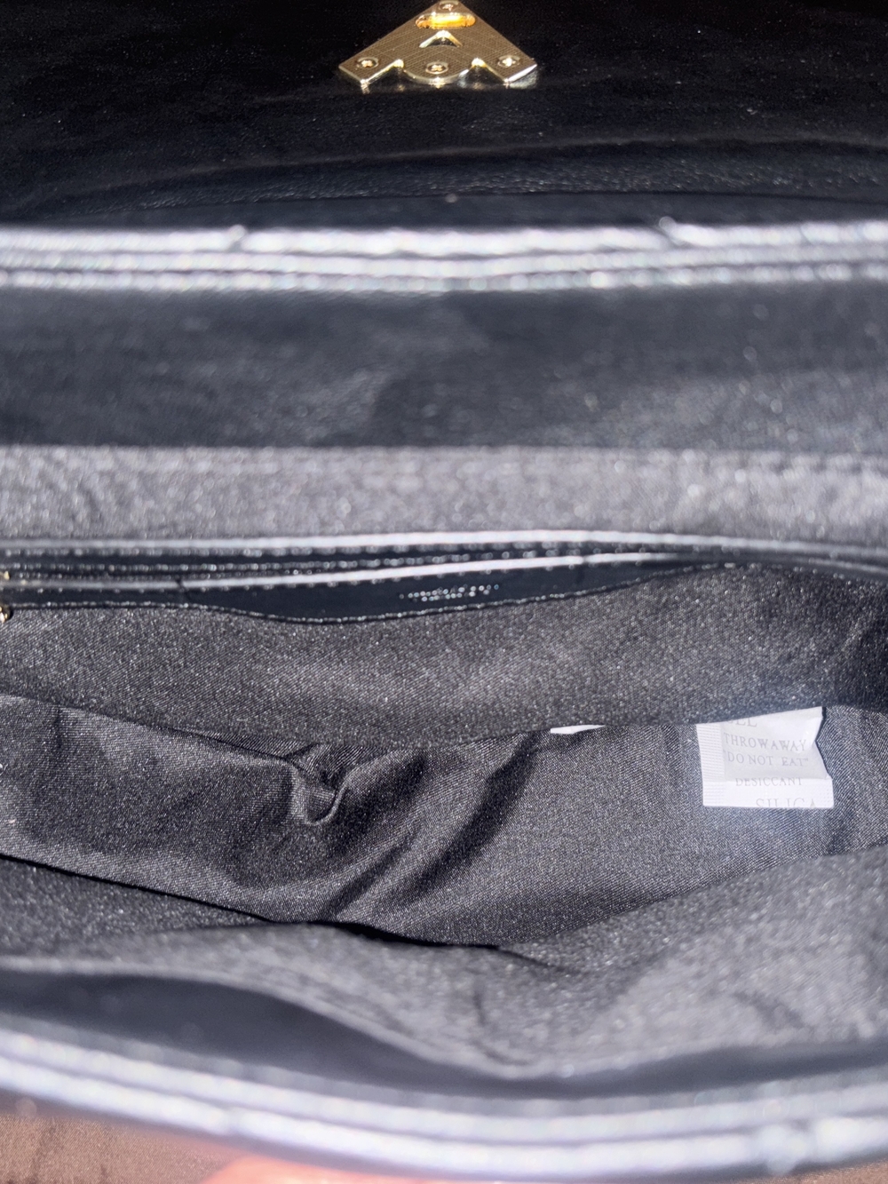 Brand New - Valentino Orlandi Black Quilted Shoulder Bag w Gold Chain Strap - Picture 5 of 5
